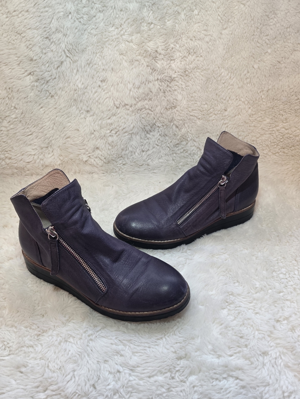 ​Django & Juliette OHMY Purple Leather Twin Zip Flatform Ankle Booties EU 39 US